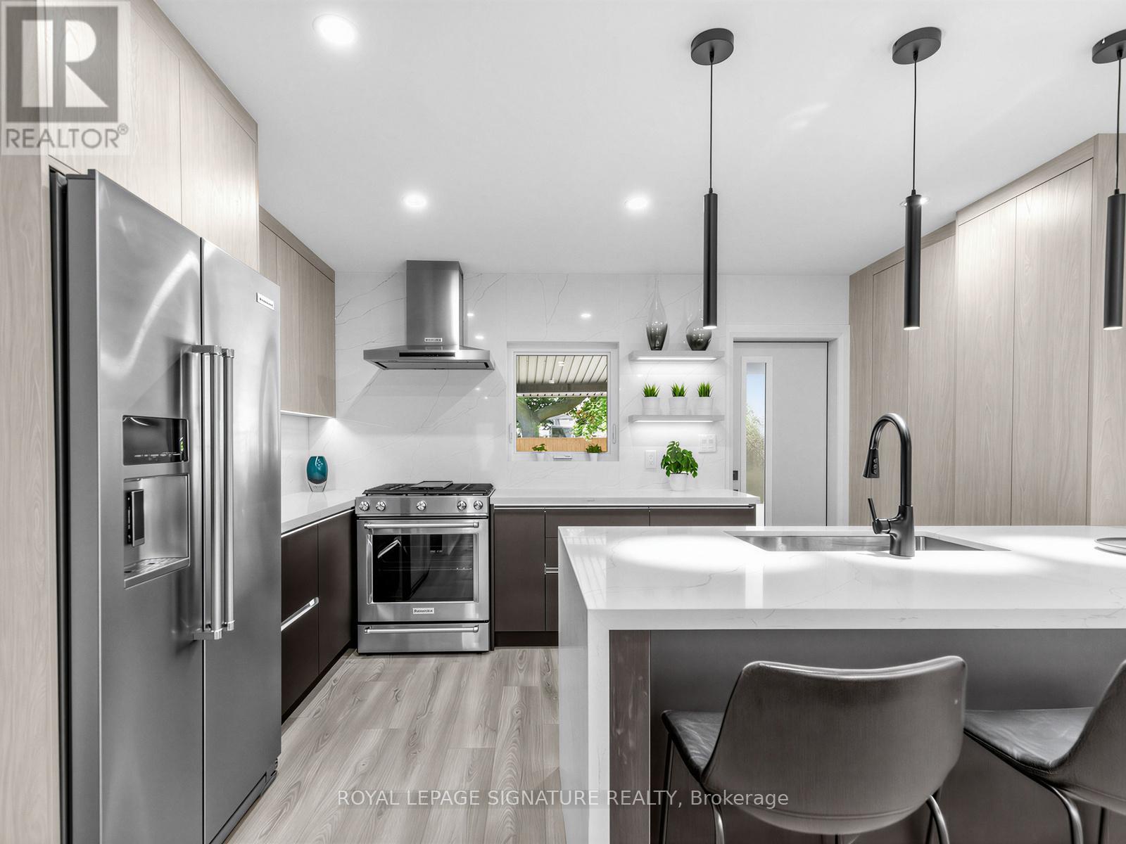 28 DURANT AVENUE - 16