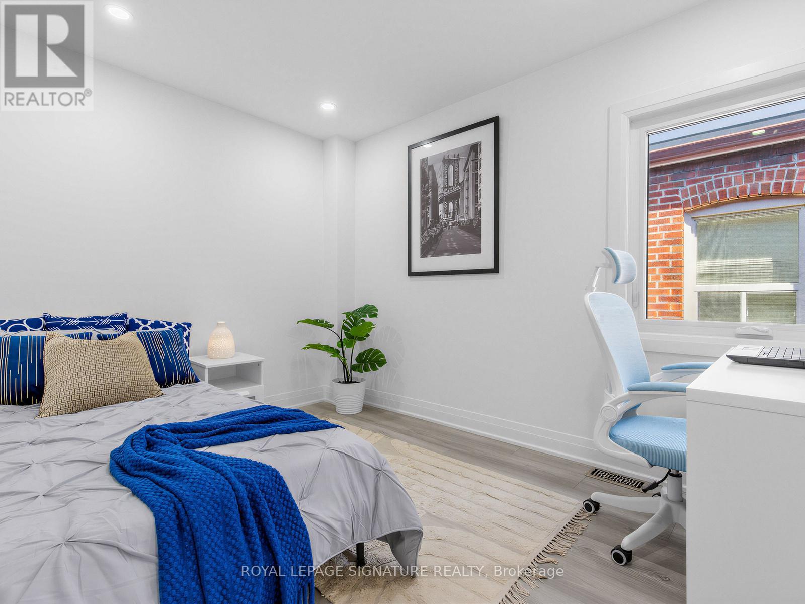 28 DURANT AVENUE - 18