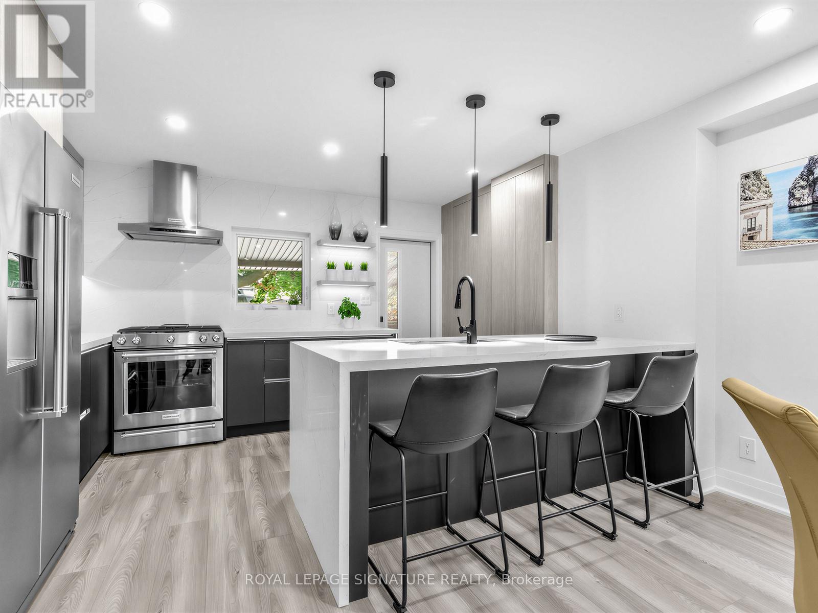 28 DURANT AVENUE - 6