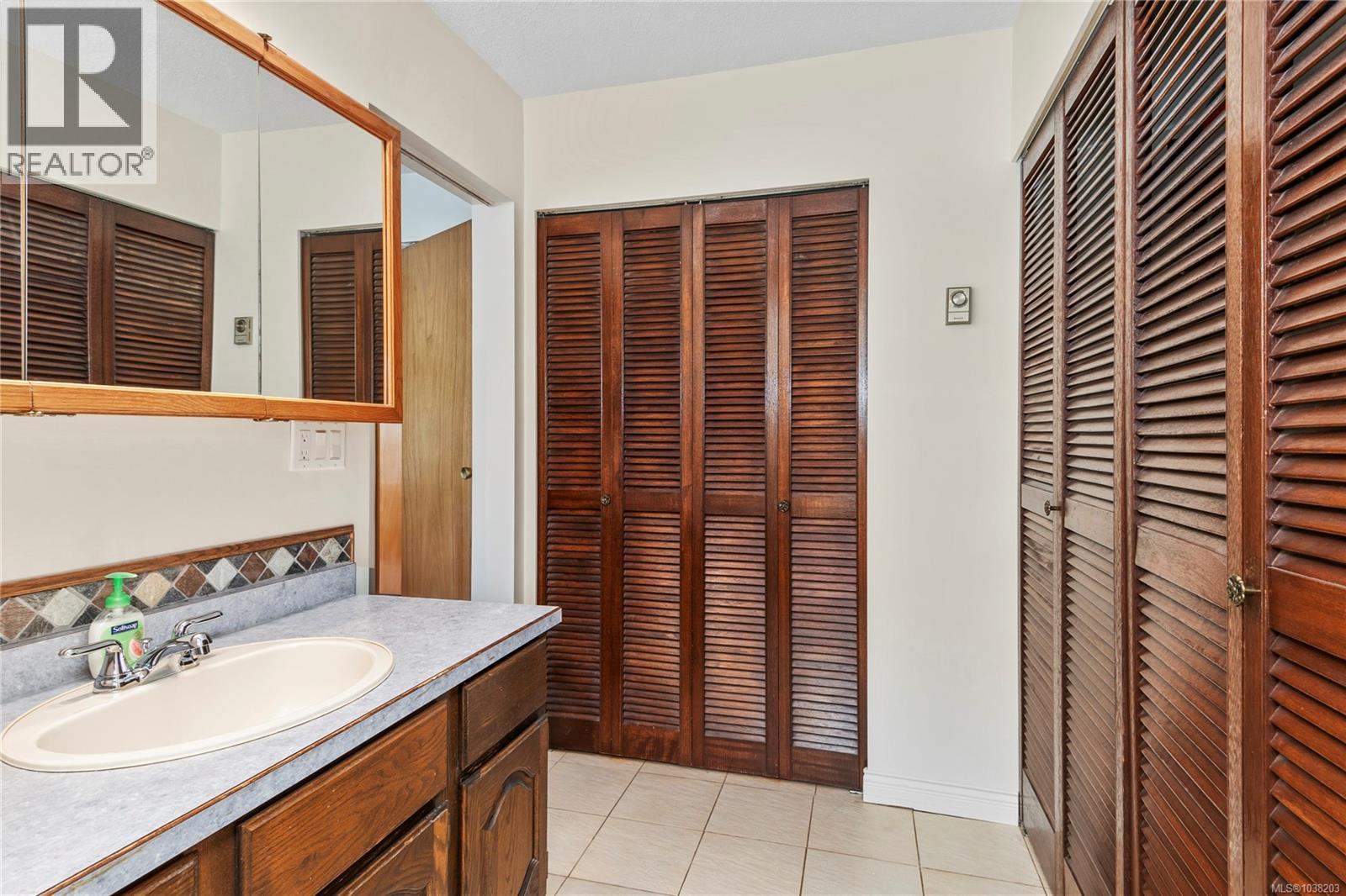 1829 Galerno Rd - 13