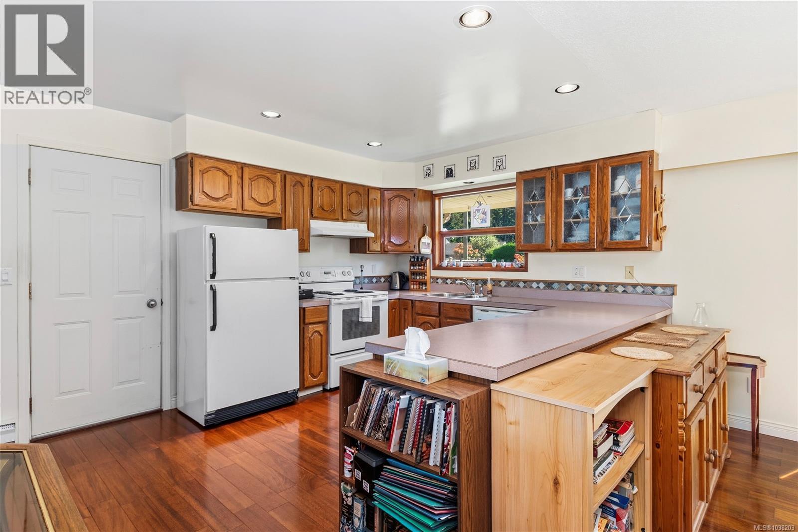 1829 Galerno Rd - 8