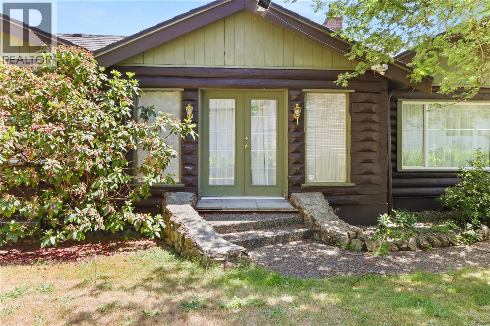 3604 Rockcliffe Dr - 43