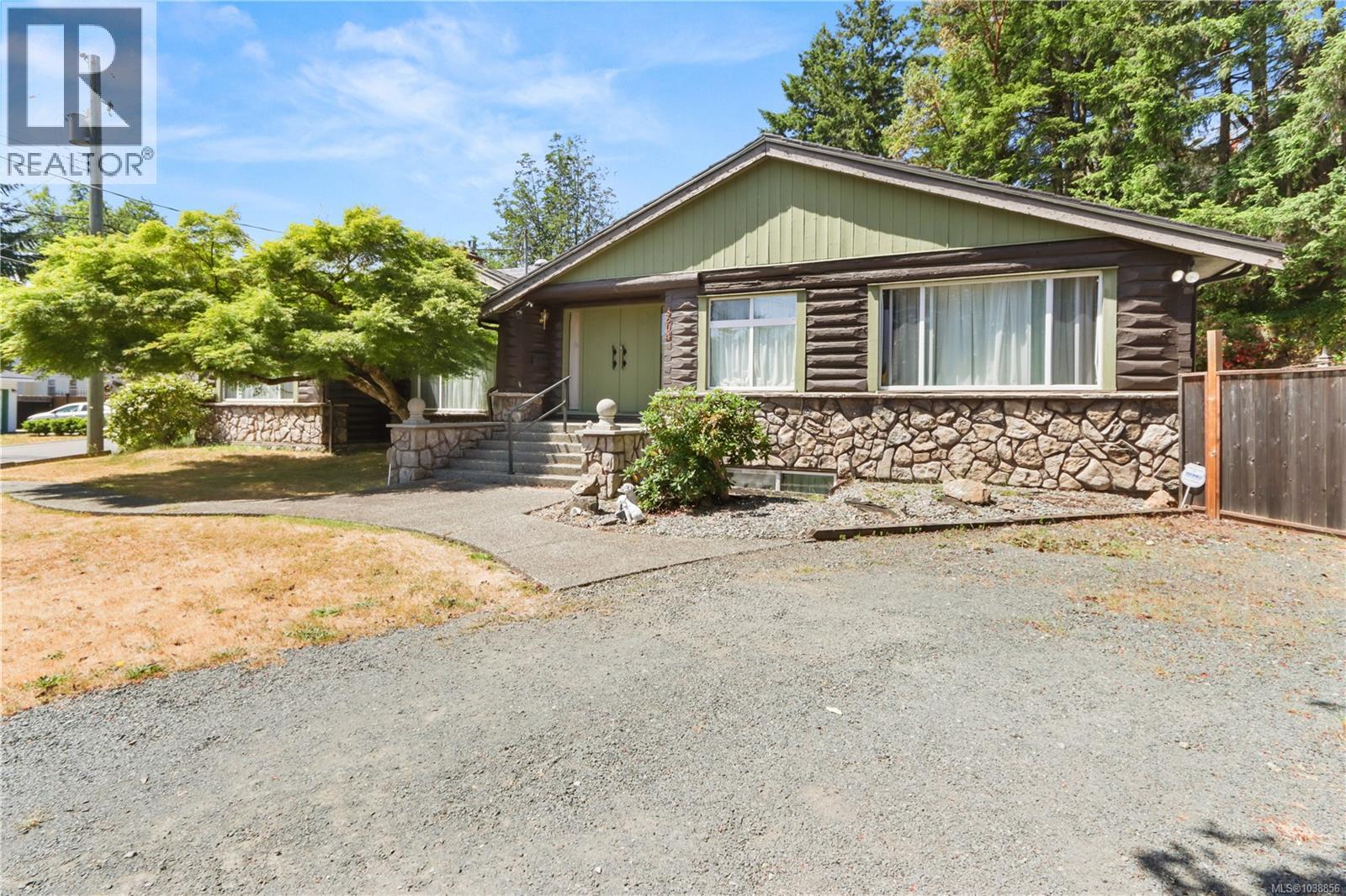 3604 Rockcliffe Dr - 6