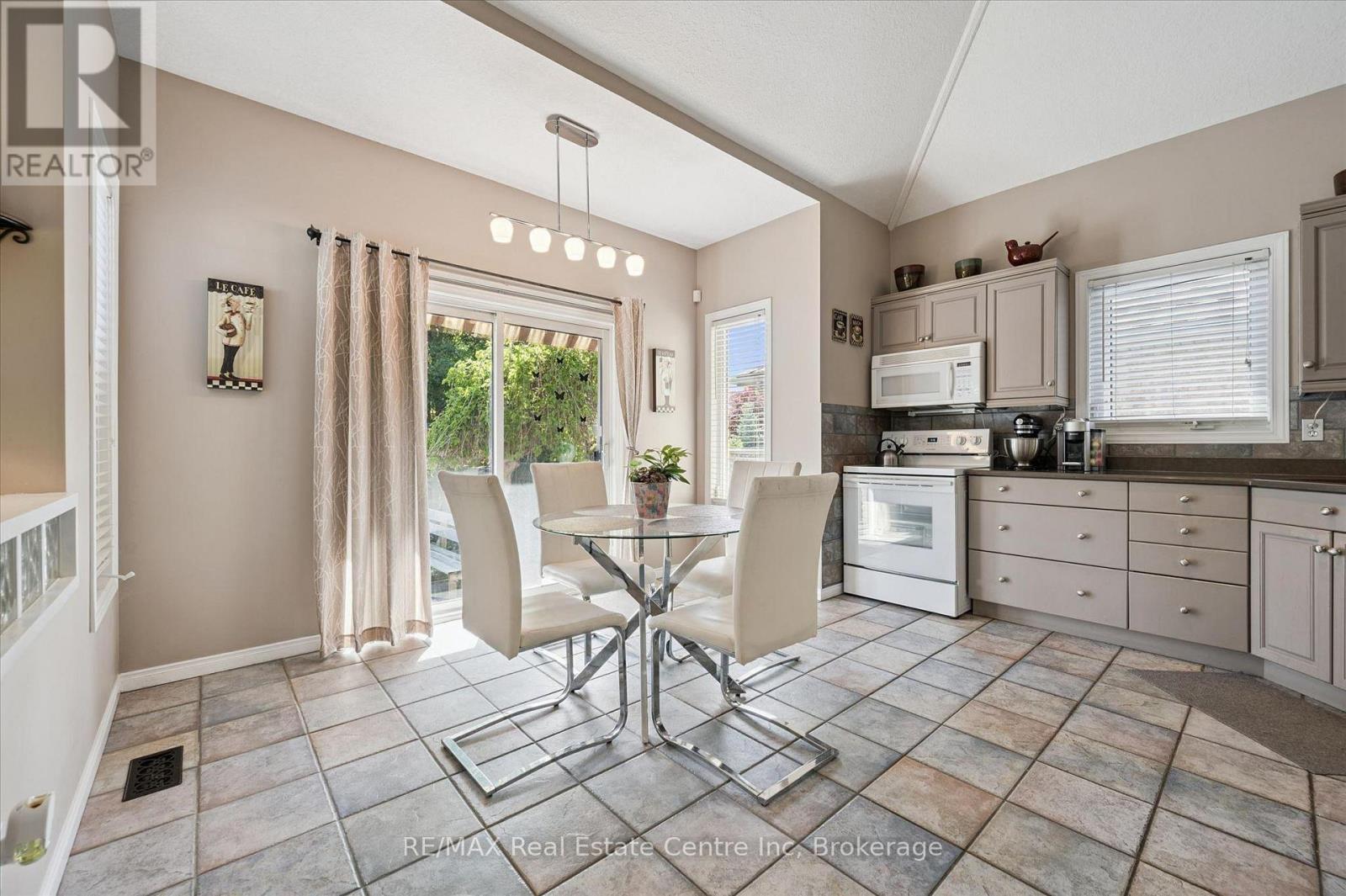 24 PINE RIDGE DRIVE - 5