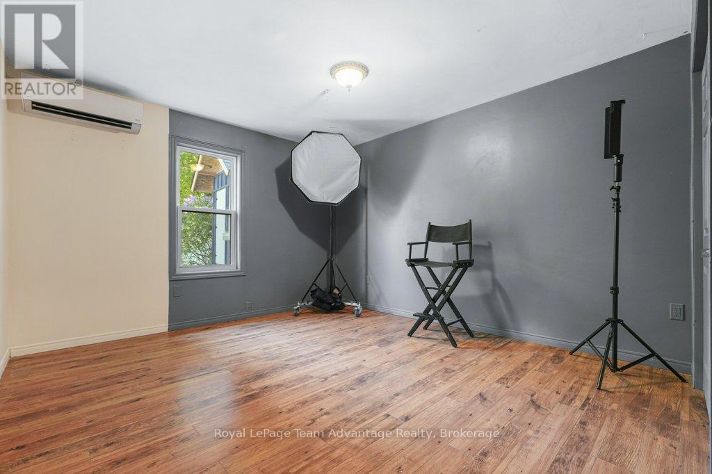 17 JOSEPH STREET - 26