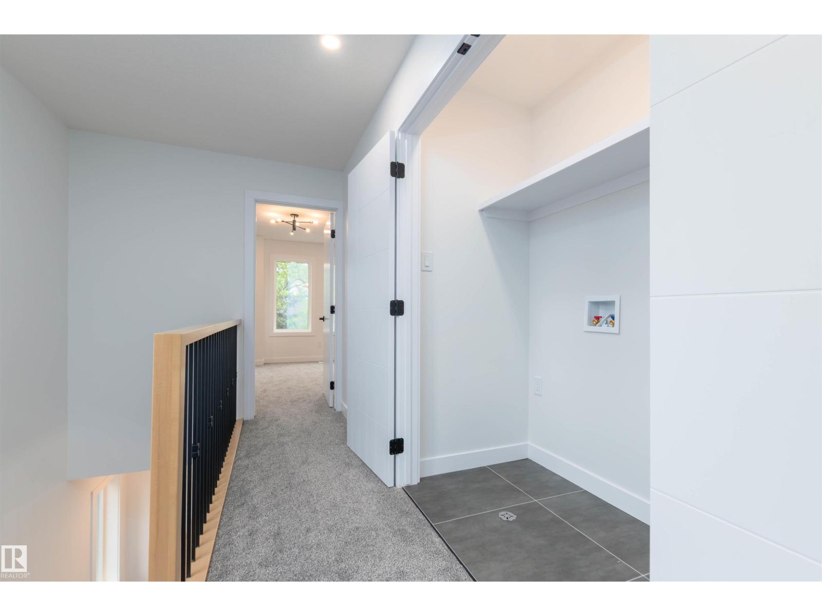 10946 62 AV NW - 15