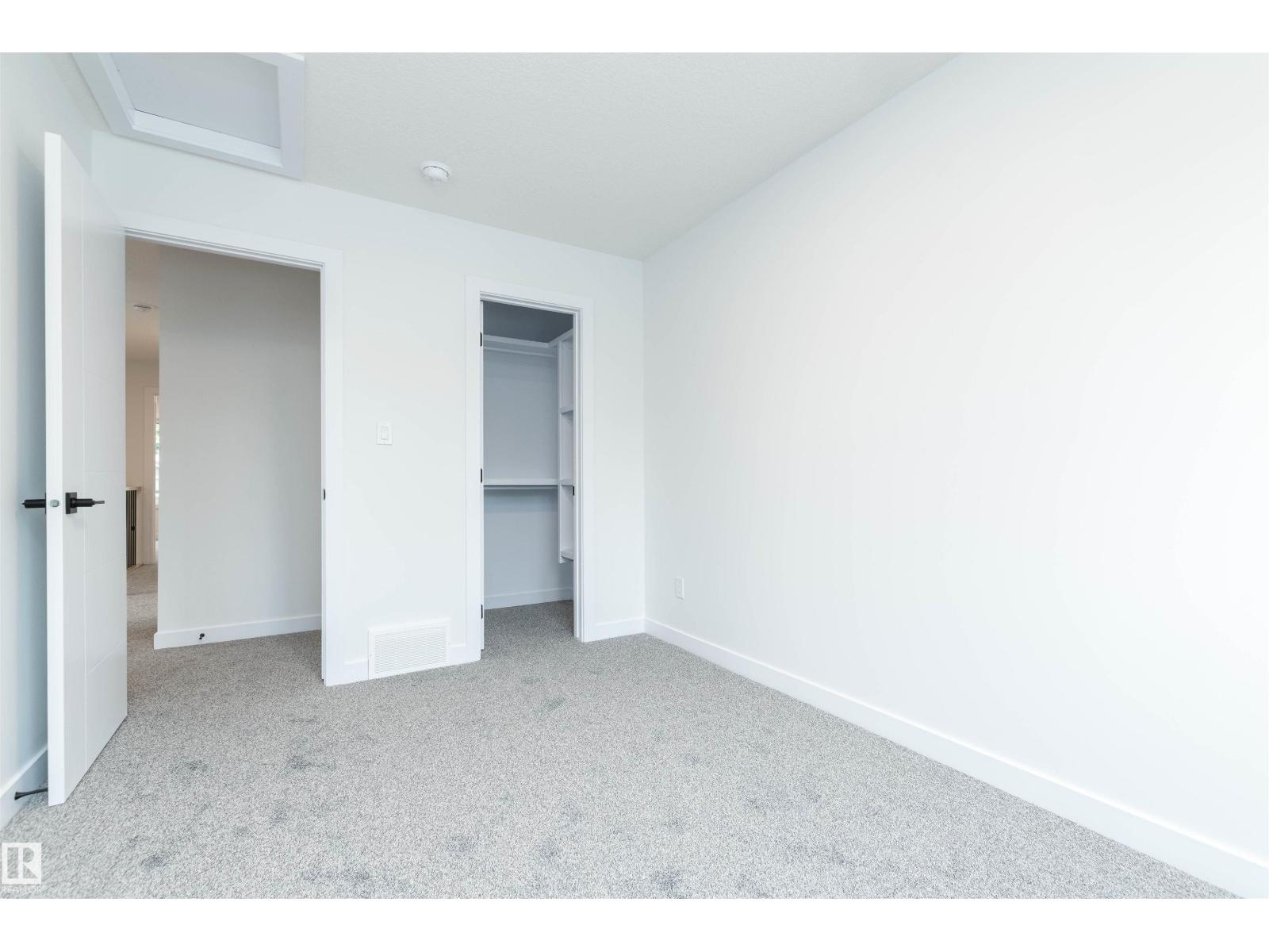 10946 62 AV NW - 22