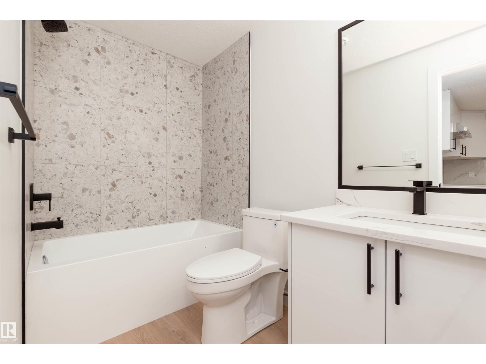 10946 62 AV NW - 29