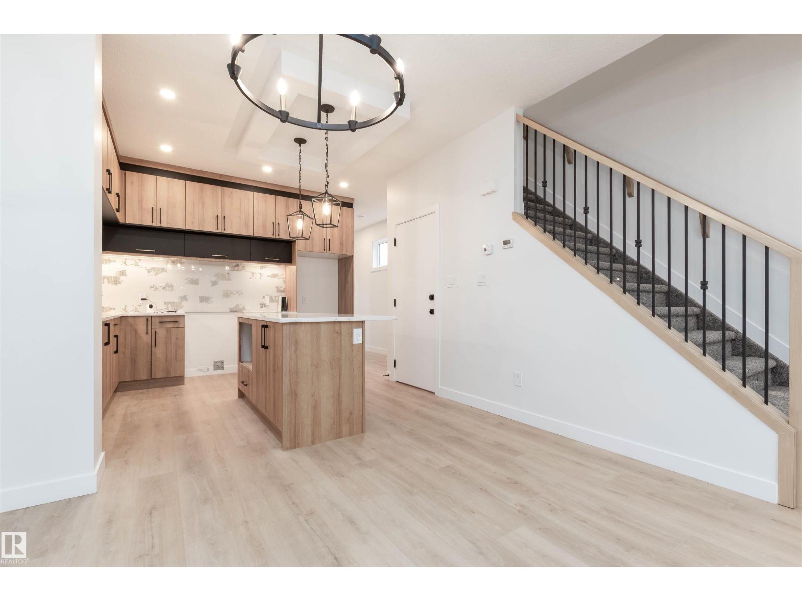 10946 62 AV NW - 5