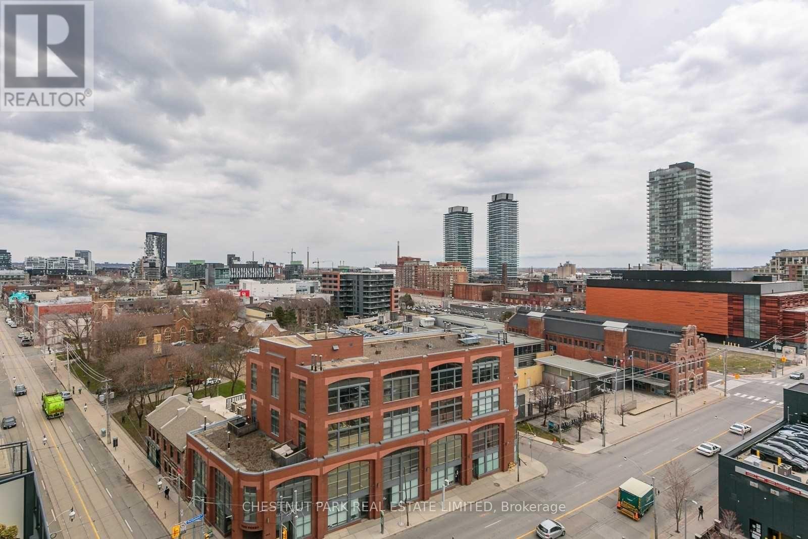 #1009 318 KING STREET E - 33