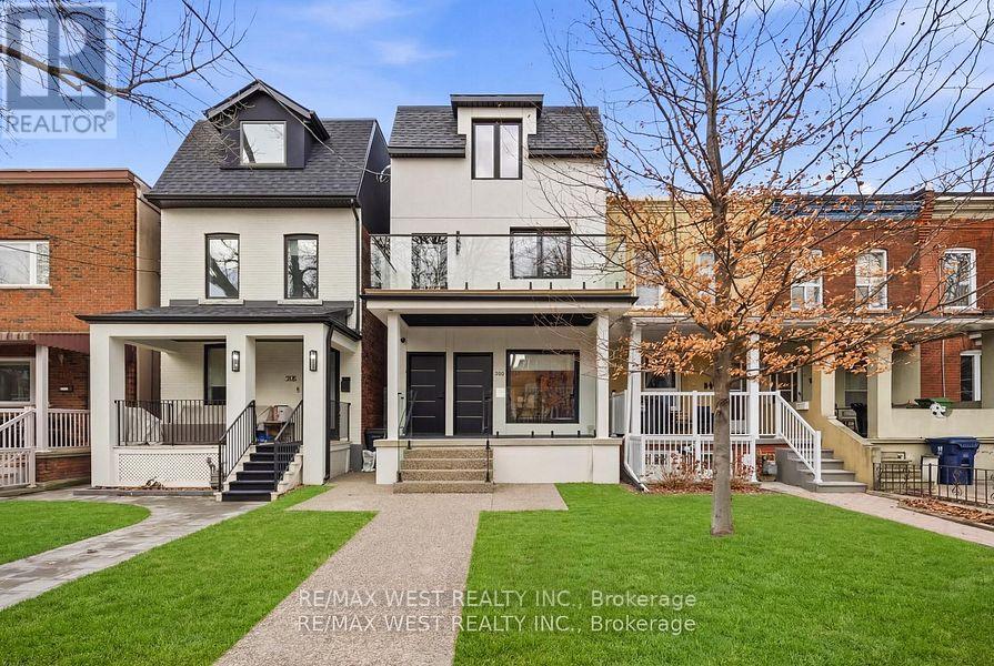Listing photo of UPPER - 390 SAINT CLARENS AVENUE