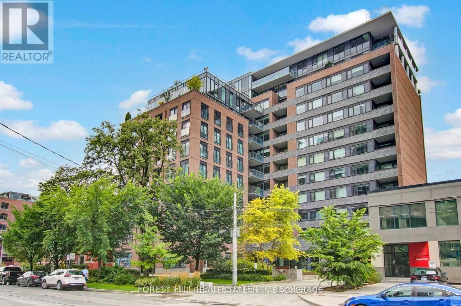 Listing photo of 312 - 400 WELLINGTON STREET W