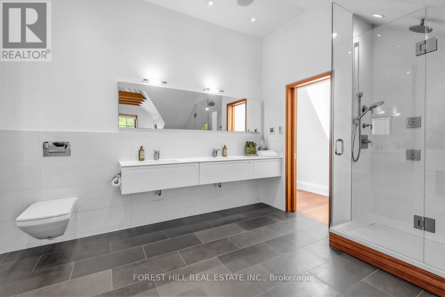 309 LONSDALE ROAD - 24