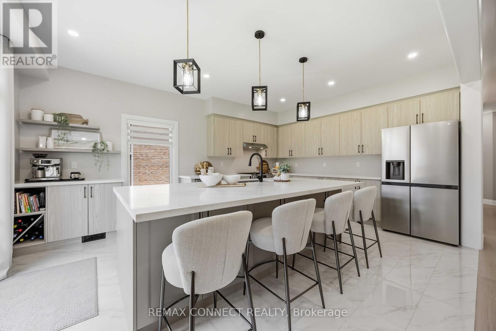 56 ROBIN TRAIL - 16