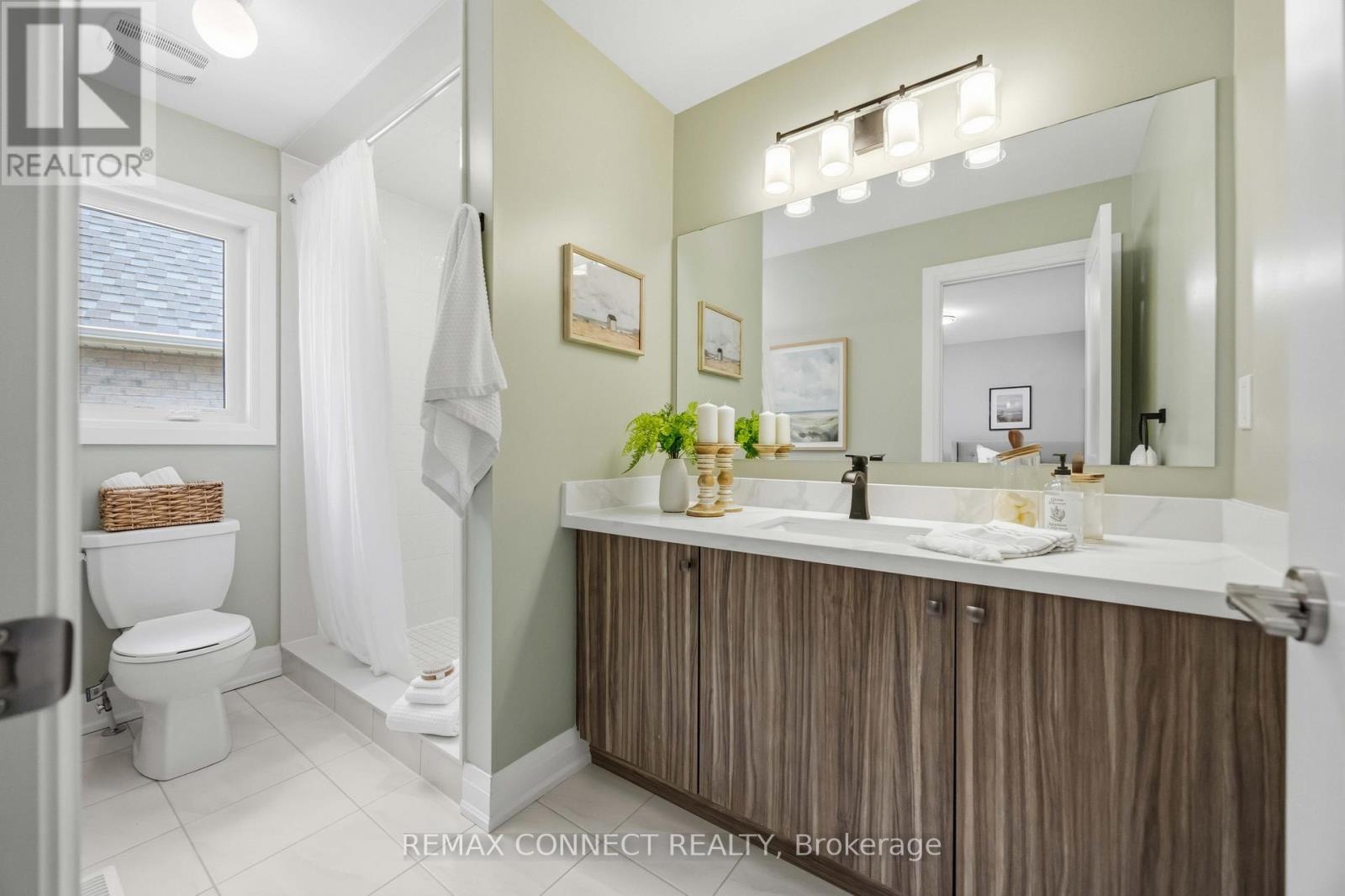 56 ROBIN TRAIL - 28
