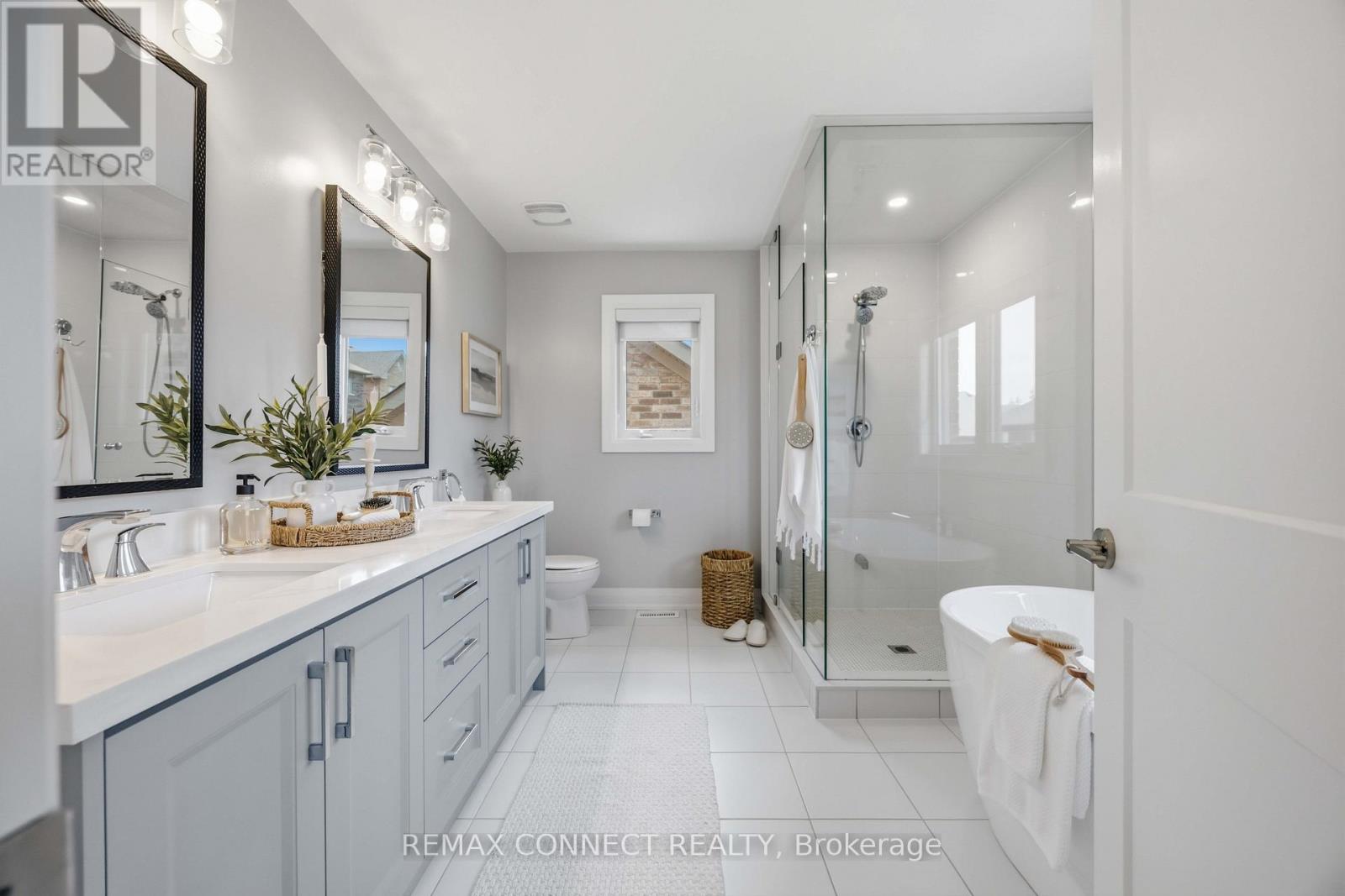 56 ROBIN TRAIL - 31