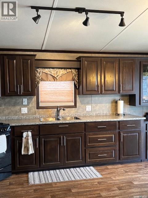 1207 Oak AVENUE - 9