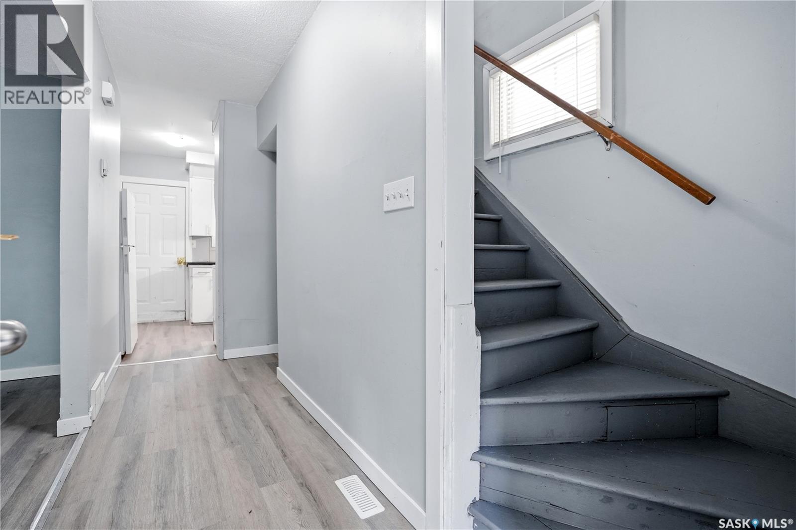 735 Wascana STREET - Image 3