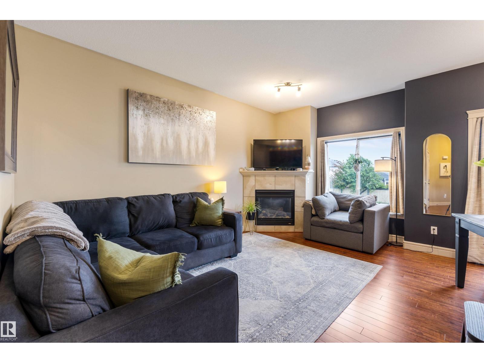 #15 15151 43 ST NW - 15