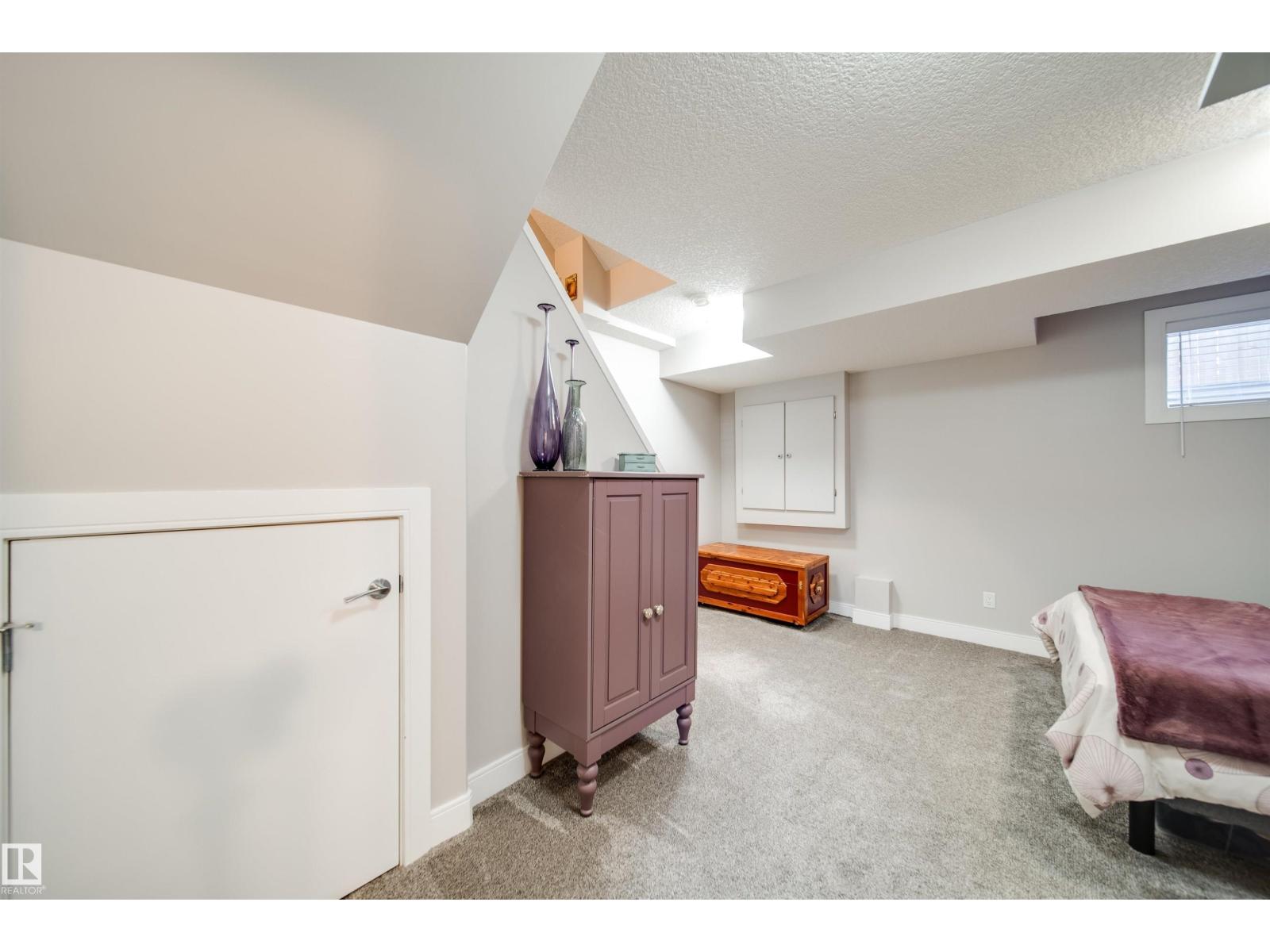 12428 113 AV NW - 28