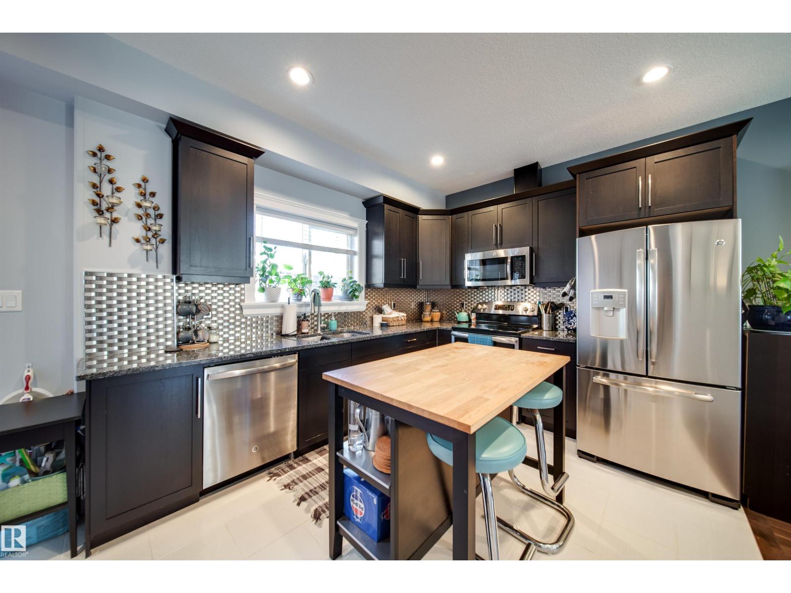 12428 113 AV NW - 9