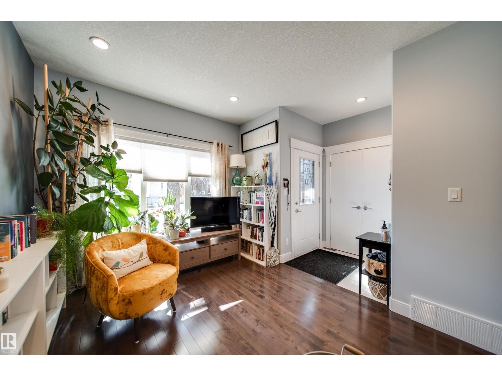 12428 113 AV NW - 7