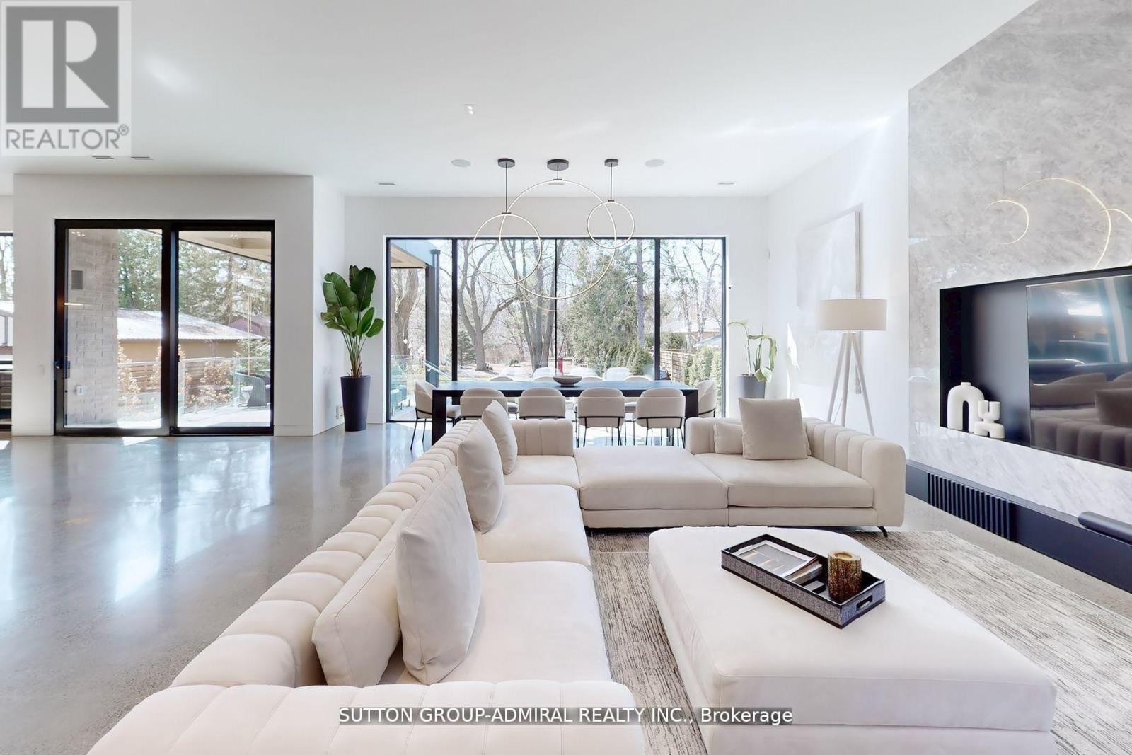 126 WOOD LANE - 14