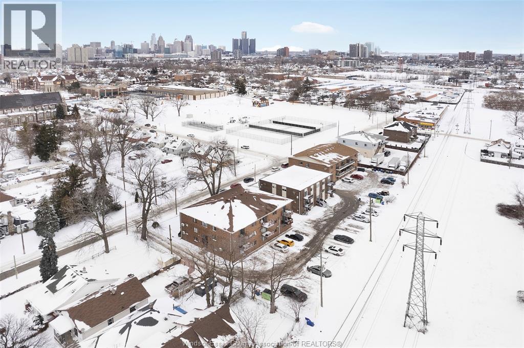 1655 Rooney STREET - 6