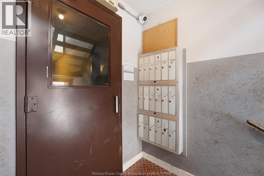 1655 Rooney STREET - 9
