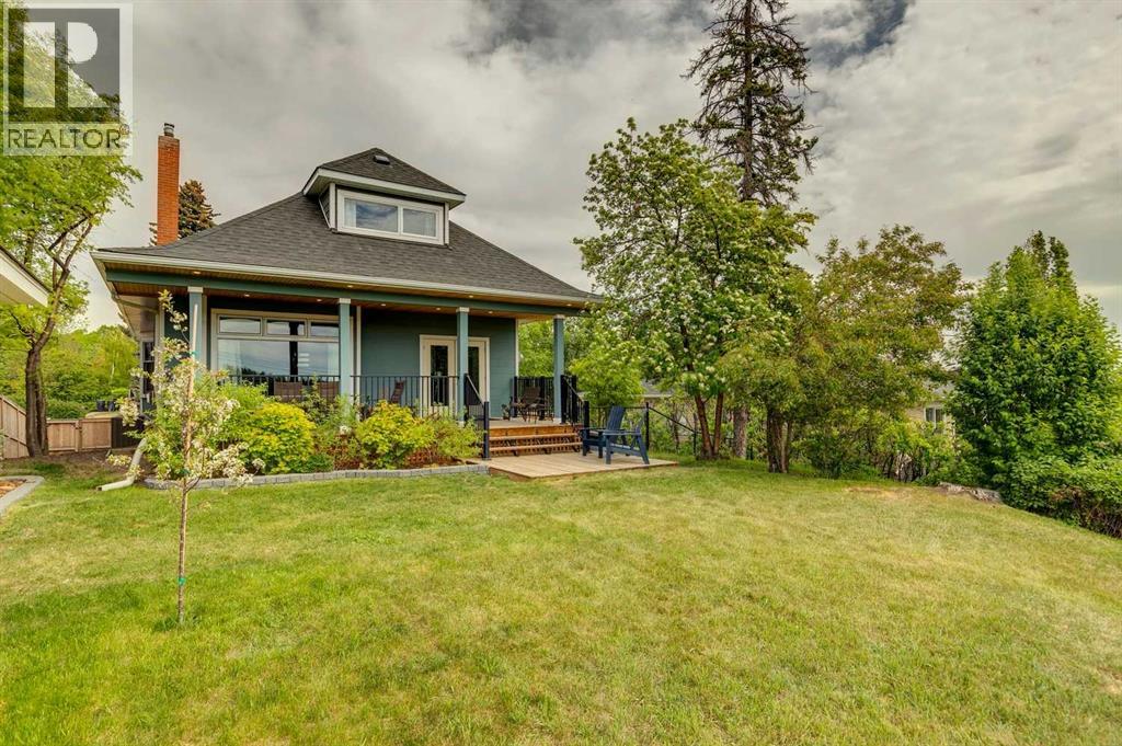 1017 38 Avenue SW — photo 34