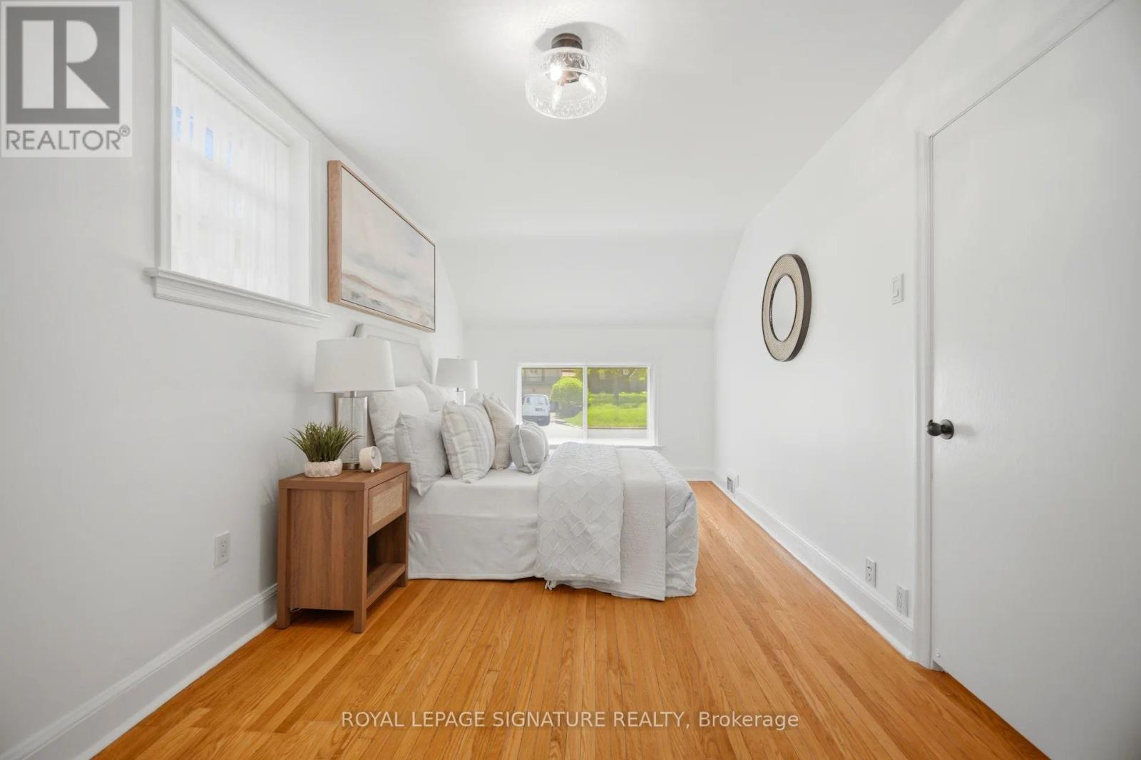 16 KING GEORGES DRIVE - 22