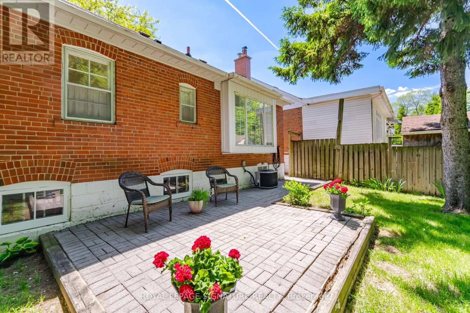 16 KING GEORGES DRIVE - 38
