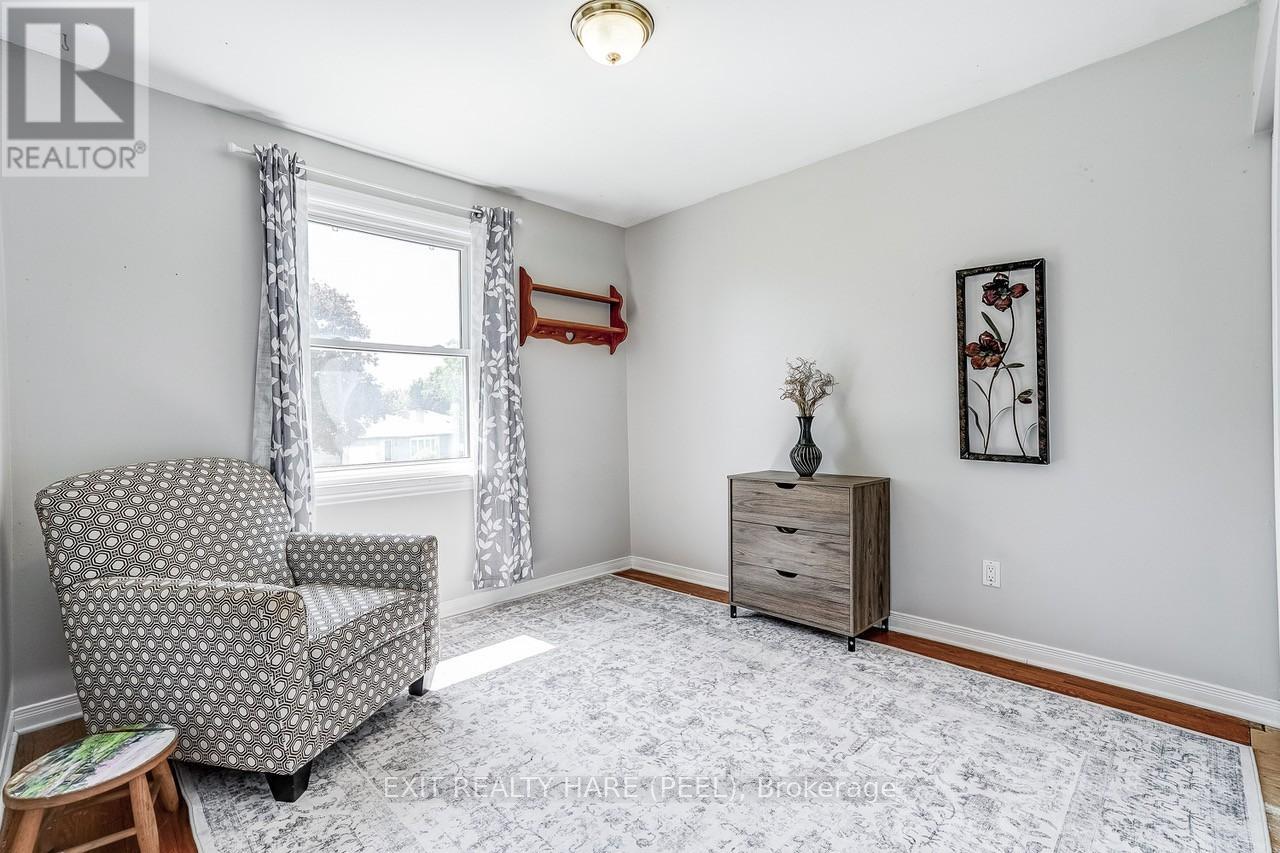 10 DUNCANNON CRESCENT - 21
