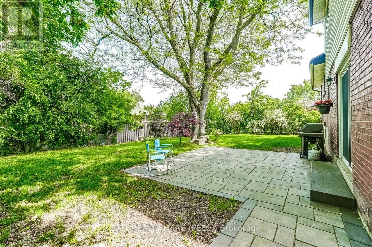 10 DUNCANNON CRESCENT - 34
