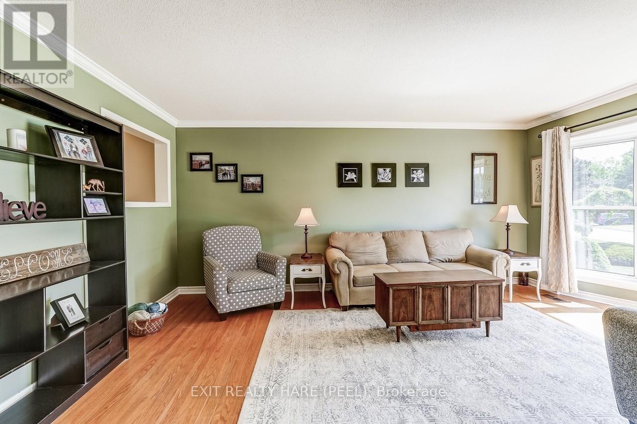 10 DUNCANNON CRESCENT - 6