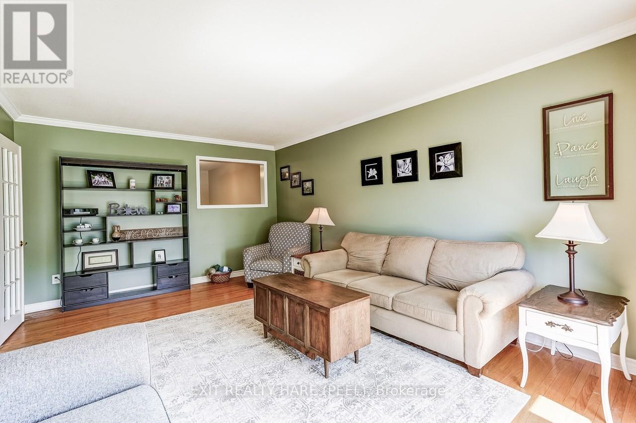 10 DUNCANNON CRESCENT - 9