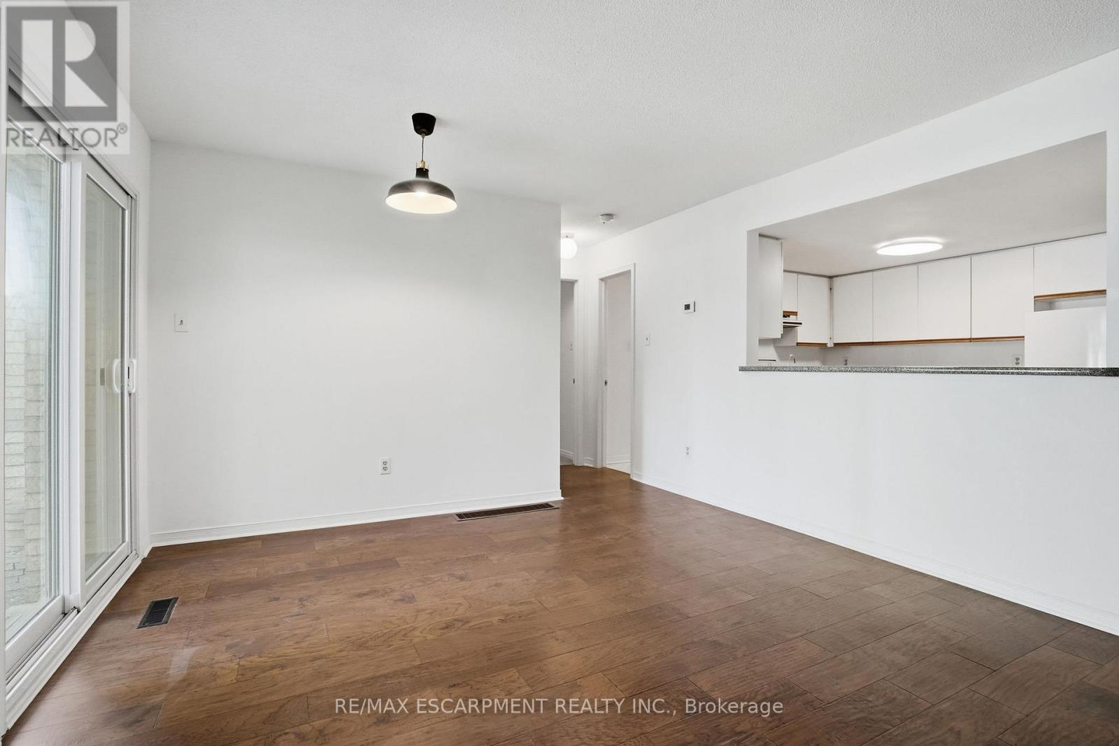 #65 2530 NORTHAMPTON BOULEVARD - 13