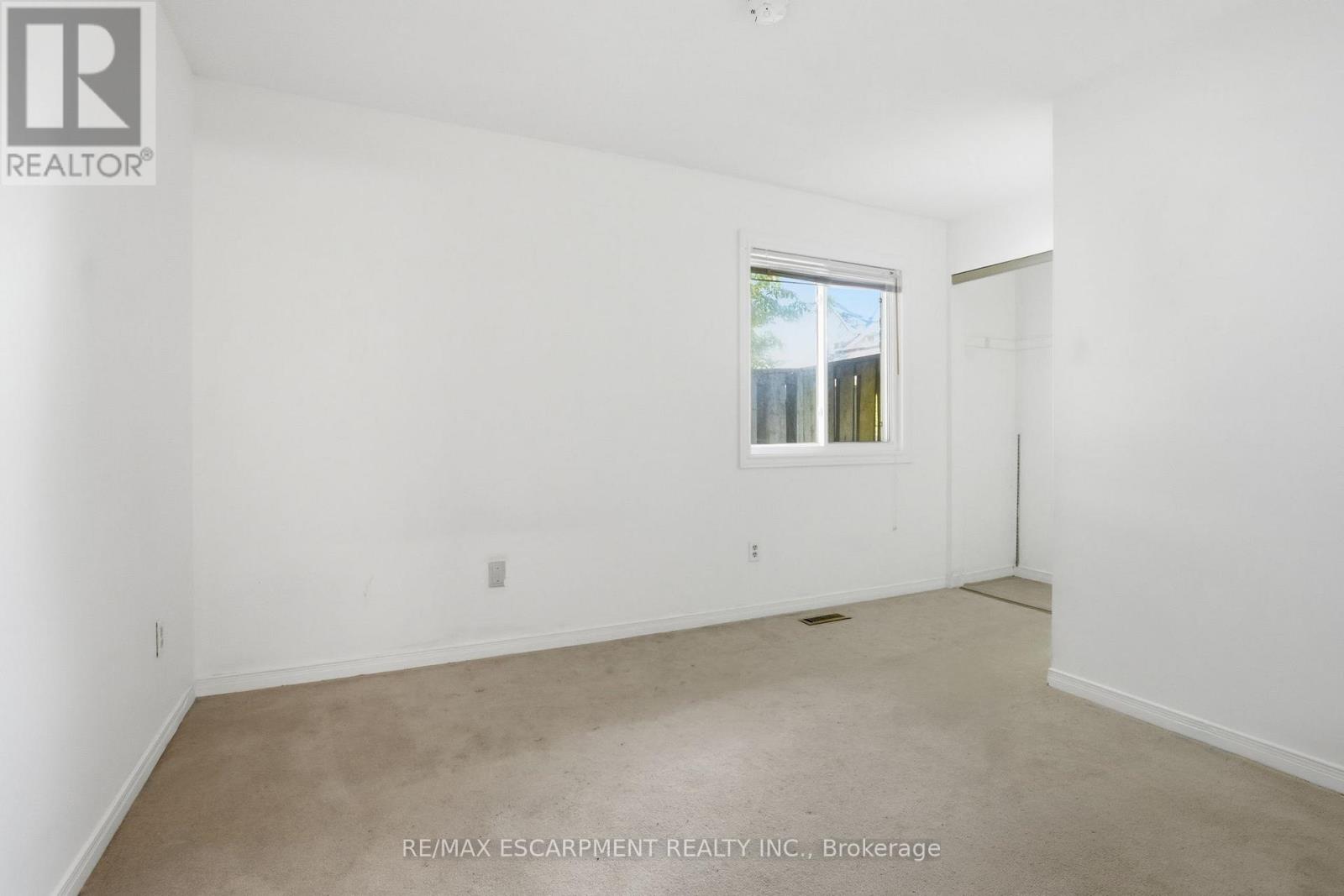 #65 2530 NORTHAMPTON BOULEVARD - 22