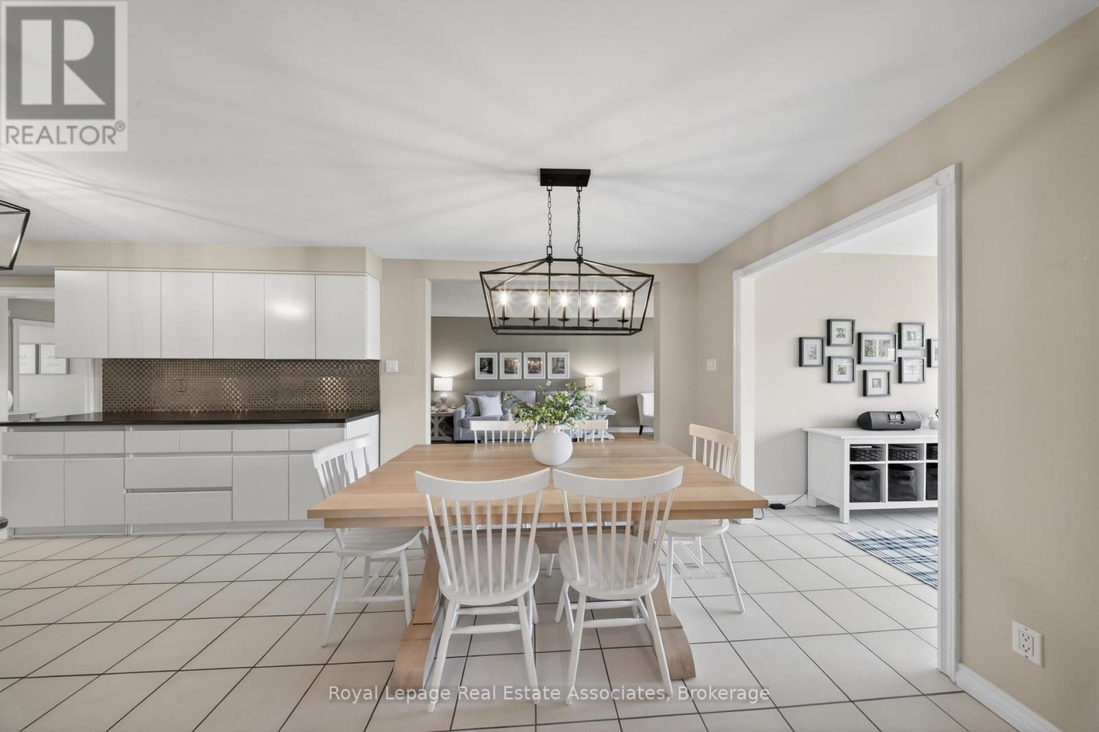 48 HUDSON DRIVE - 13