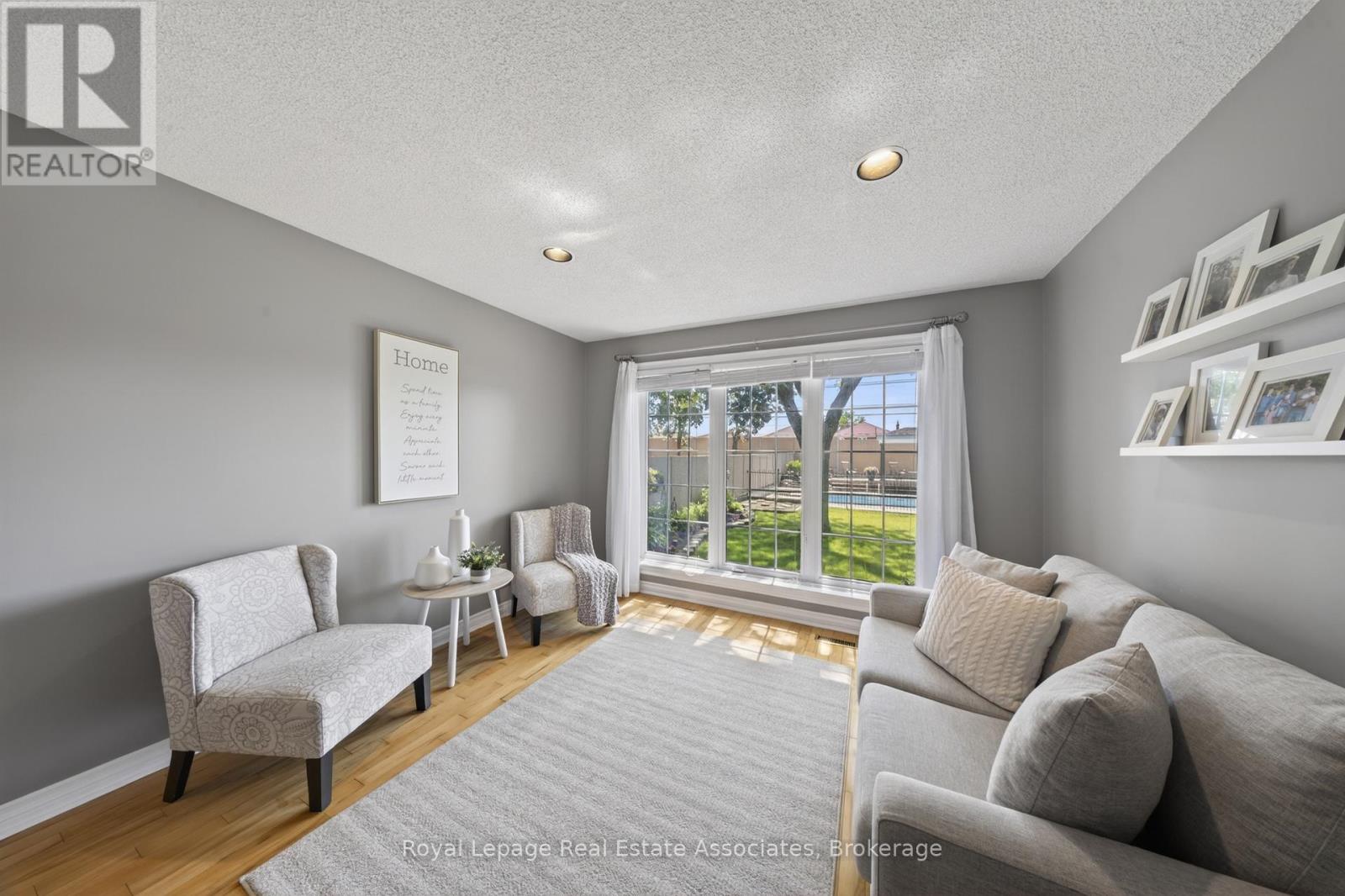 48 HUDSON DRIVE - 16