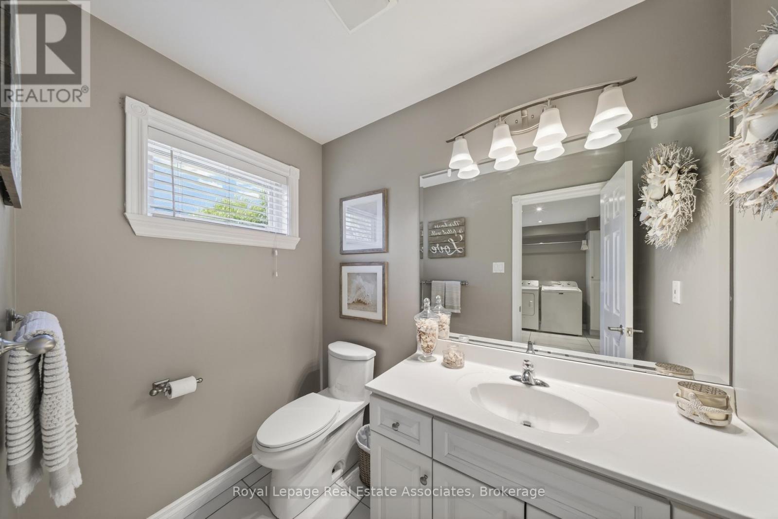 48 HUDSON DRIVE - 19