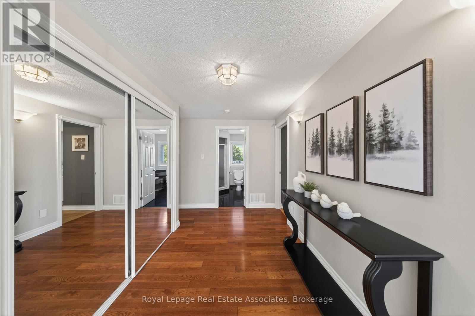 48 HUDSON DRIVE - 28
