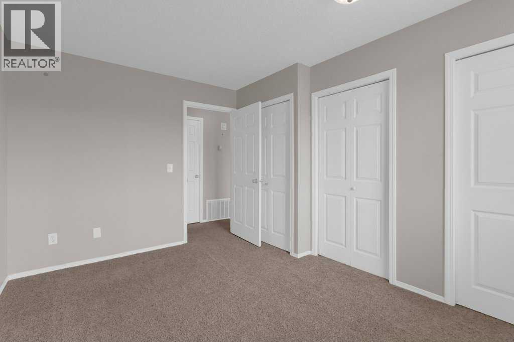 3 closets in primary bedroom!