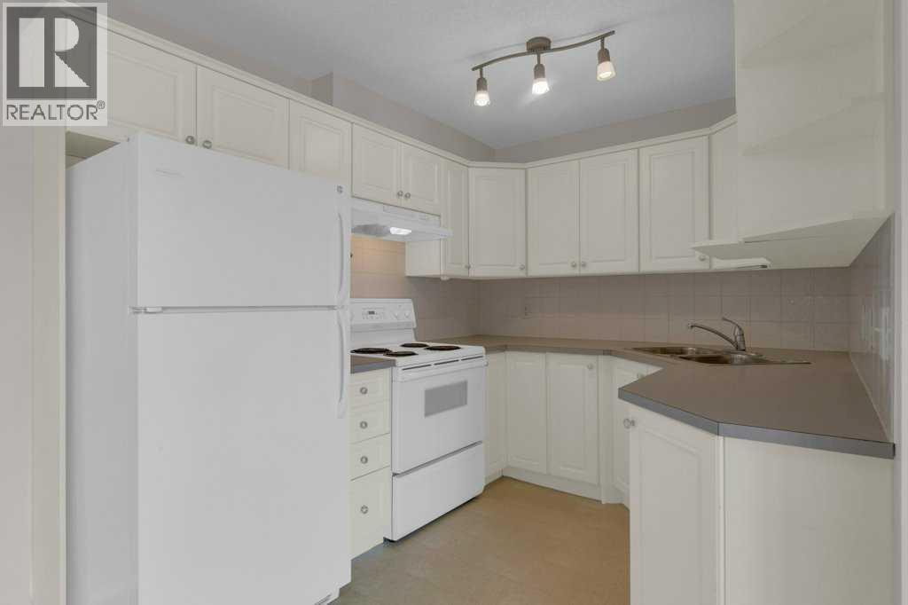 White kitchen