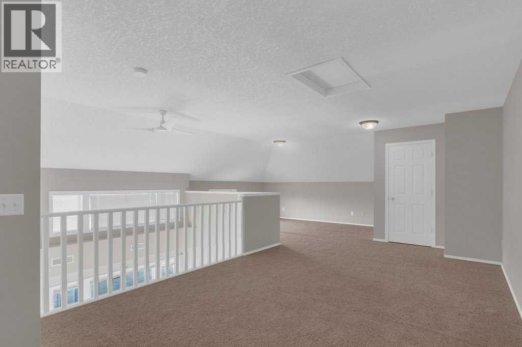 Upper loft offering almost 500ft2