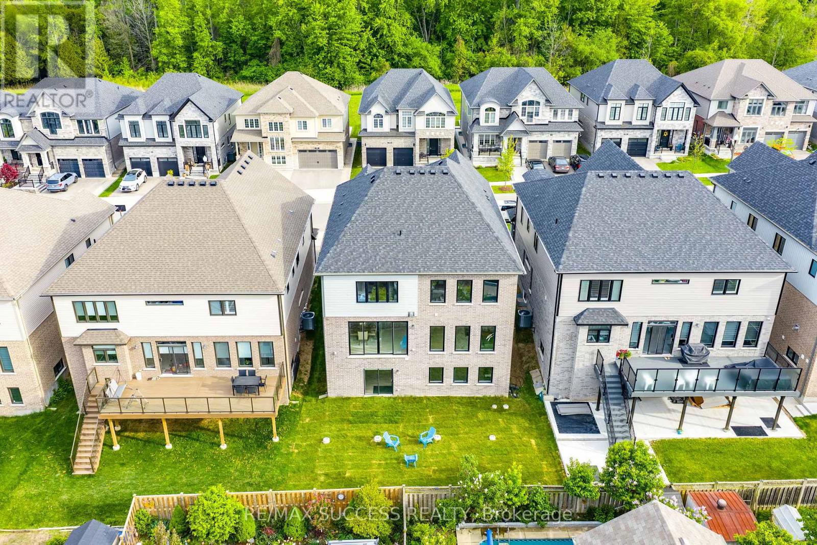 554 BRIDGEMILL CRESCENT E - 43