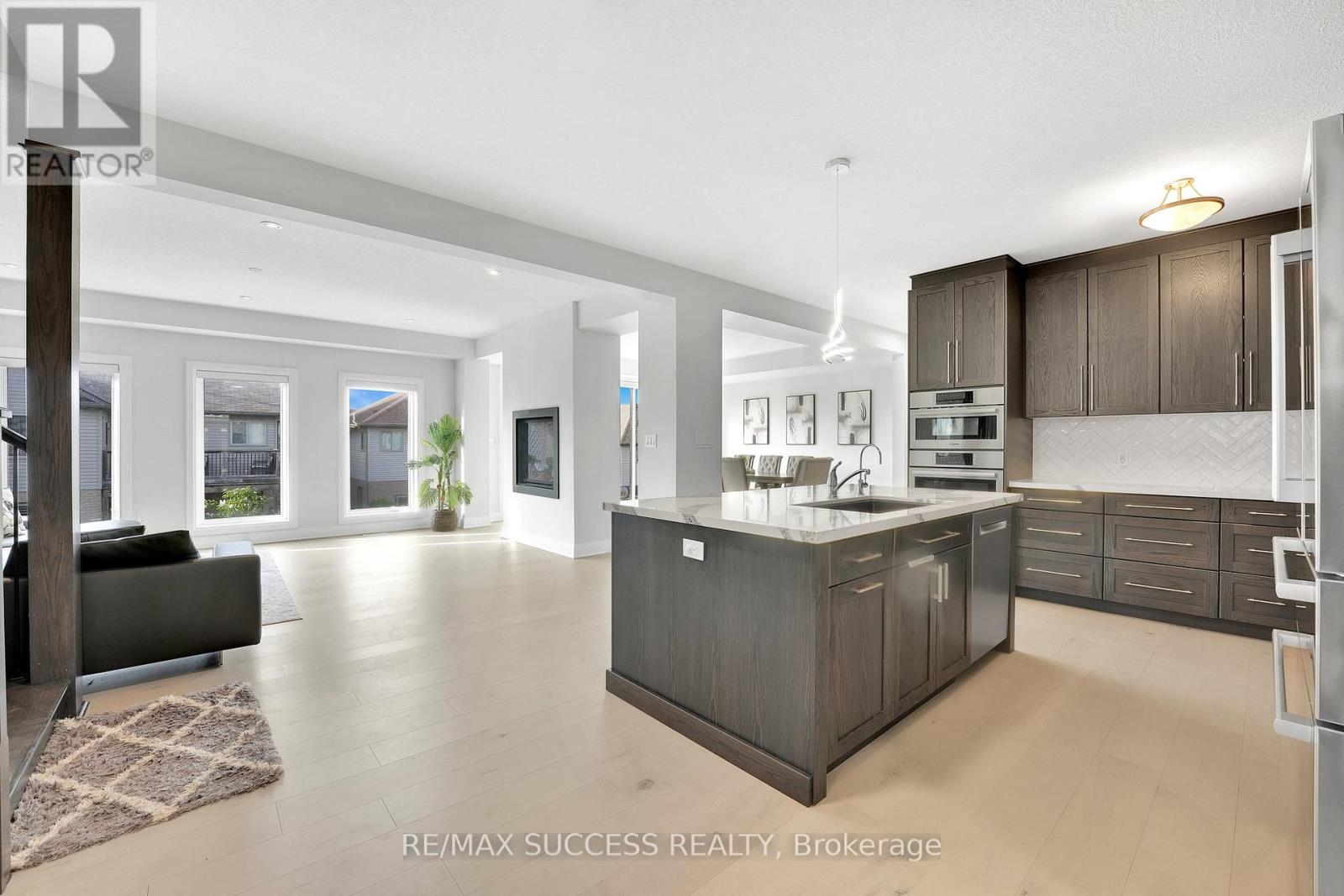 554 BRIDGEMILL CRESCENT E - 9