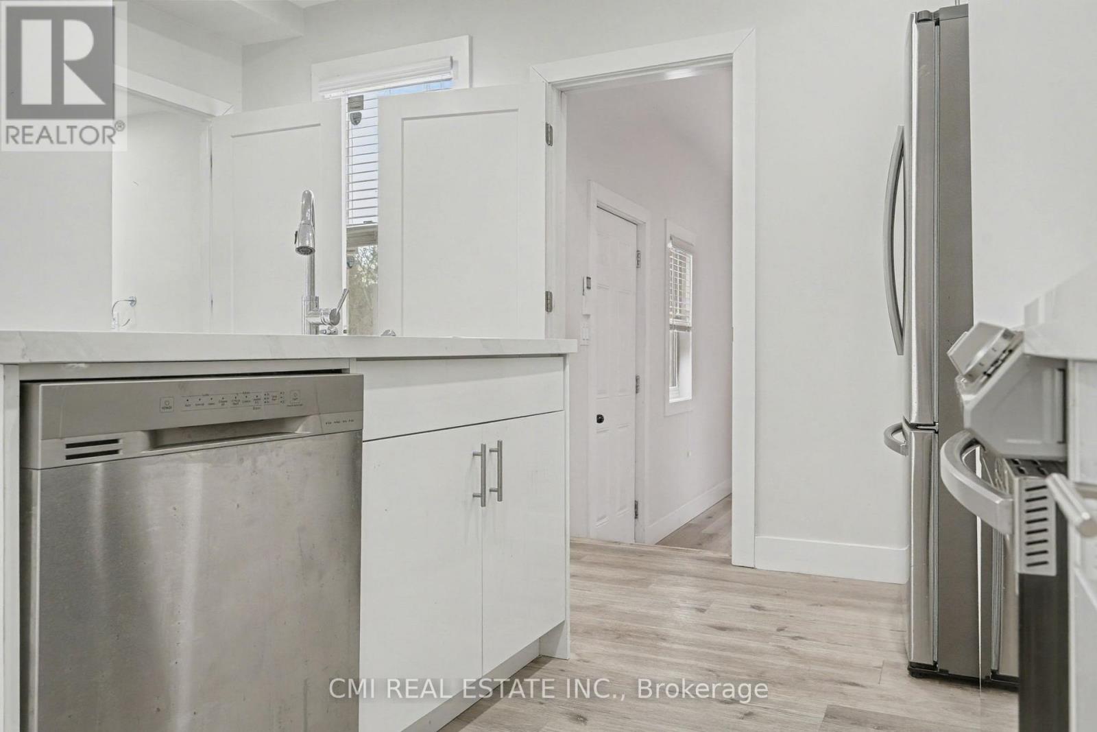 2546 WILSON STREET - 15