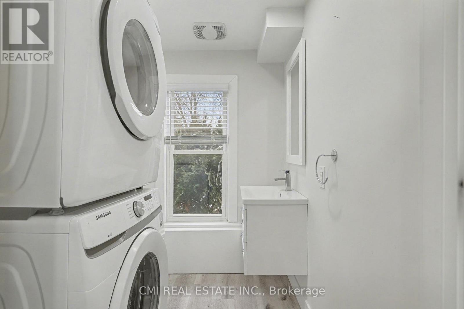 2546 WILSON STREET - 16