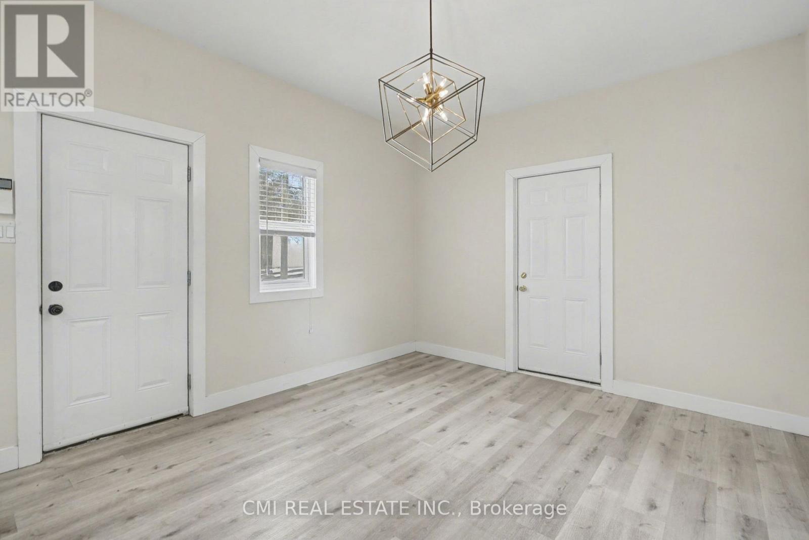 2546 WILSON STREET - 20